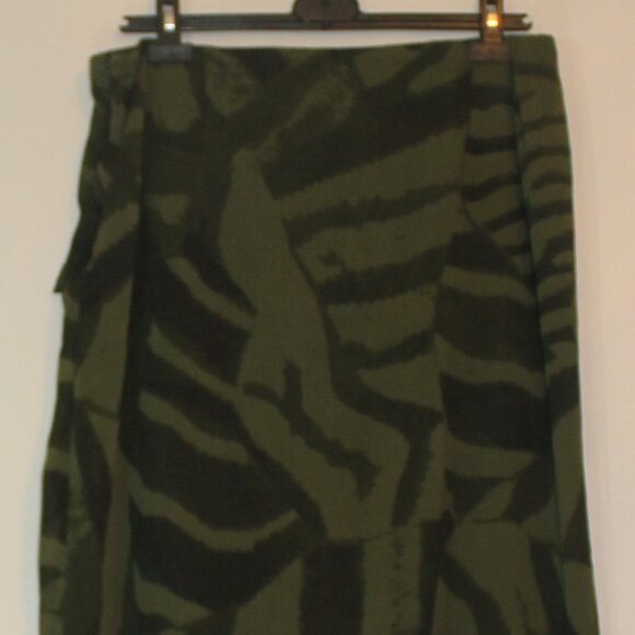 Lauren Ralph Lauren Women's Plus Zebra-Print Georgette Midi Skirt 14W - Picture 9 of 9